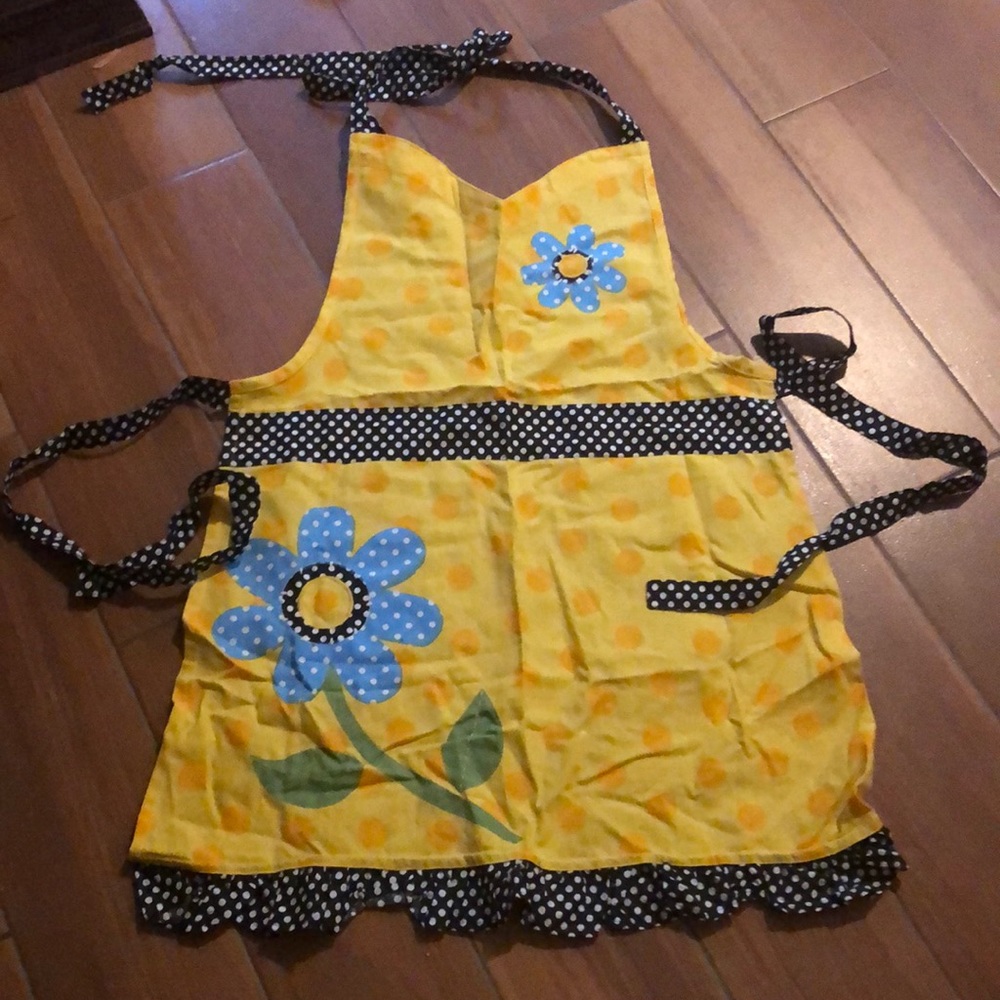 Vintage Hand Embroidered Apron Floral